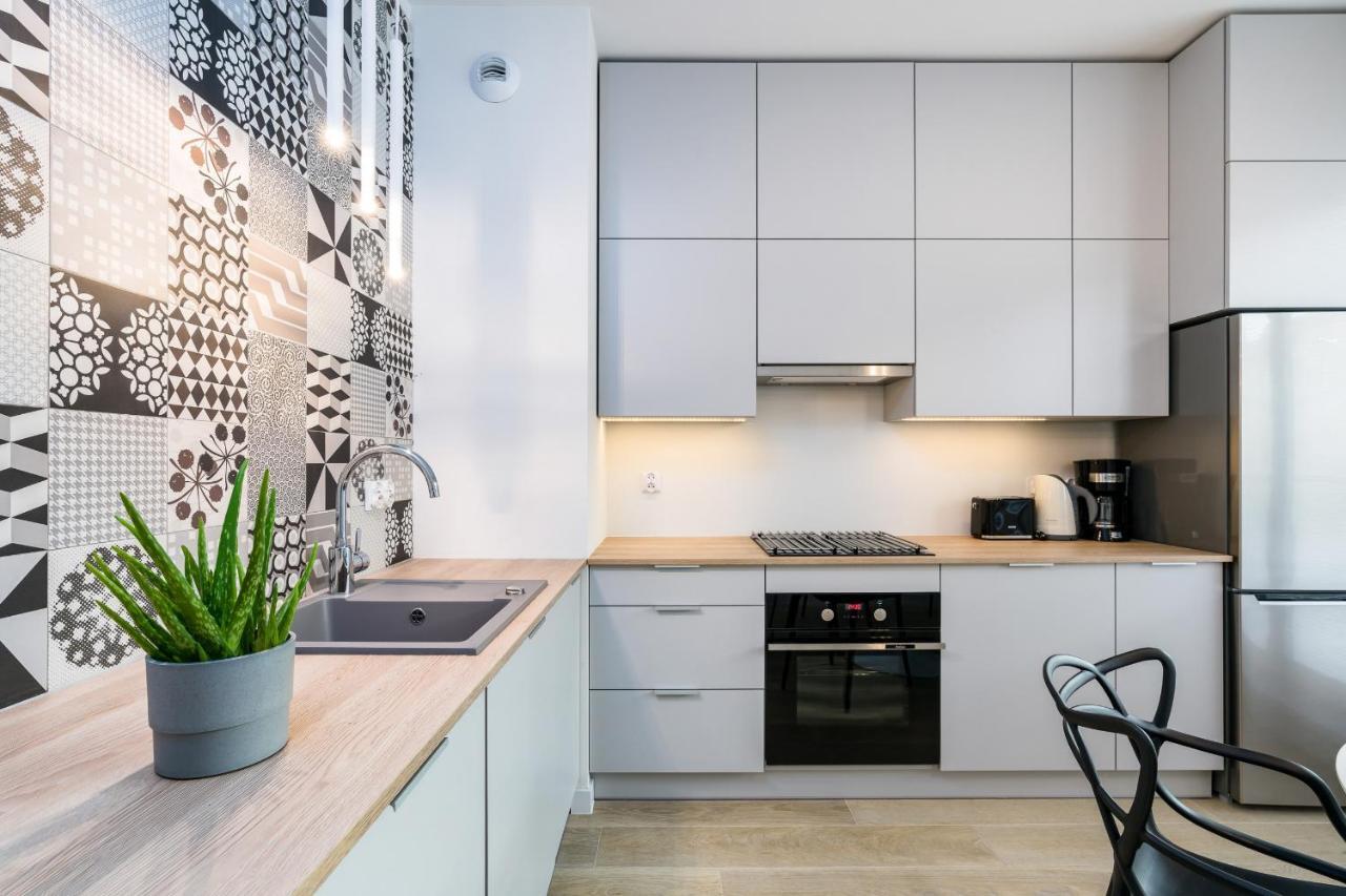 Apartments Poznan Fabryczna By Renters Екстериор снимка