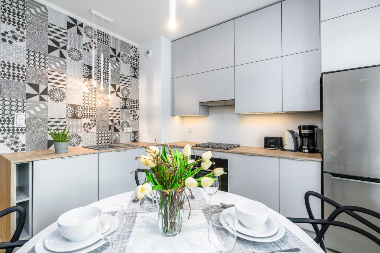 Apartments Poznan Fabryczna By Renters Екстериор снимка